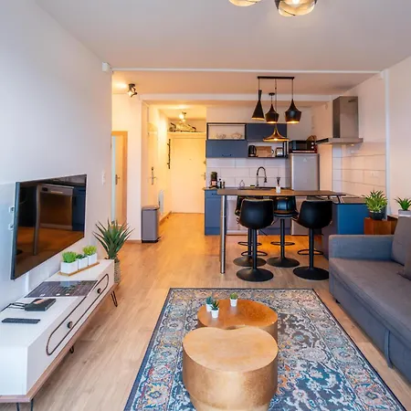 Apartment Plein Centre-ville T2 Avec Sauna Aix-les-Bains