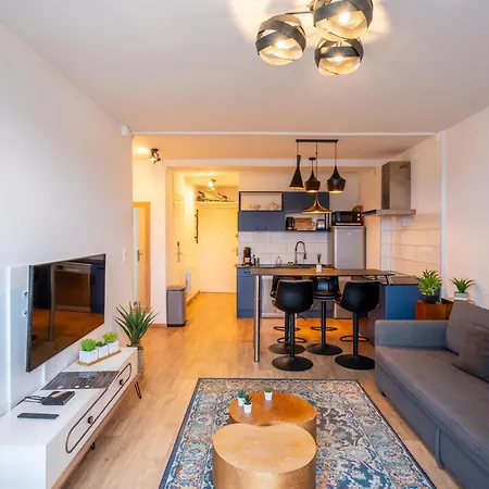 Apartment Plein Centre-ville T2 Avec Sauna