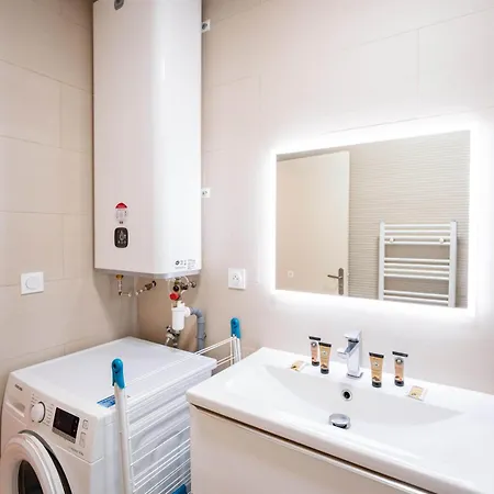 Plein Centre-ville T2 Avec Sauna * Aix-les-Bains